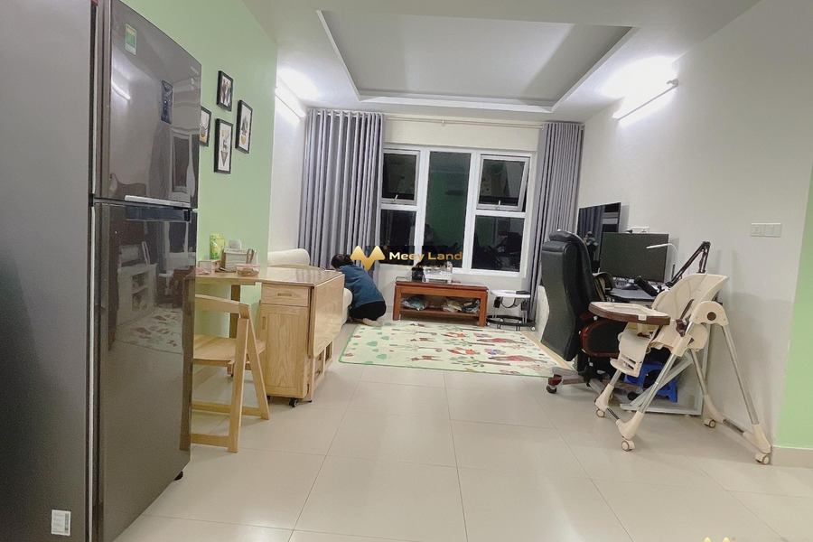 Tổng quan căn hộ này có tổng 2 PN, cho thuê căn hộ mặt tiền tọa lạc ngay ở Đường Quang Trung, Phường Quang Trung, 2 WC ở lâu dài-01