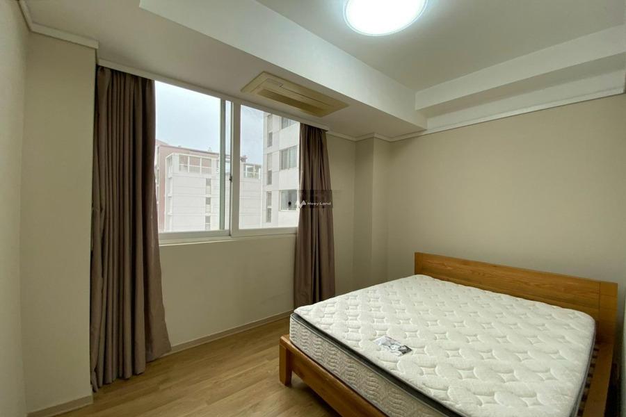 Bán căn hộ vị trí đặt nằm trên Quận 2, Hồ Chí Minh, căn hộ này có 2 phòng ngủ, 2 WC giao thông đông đúc-01
