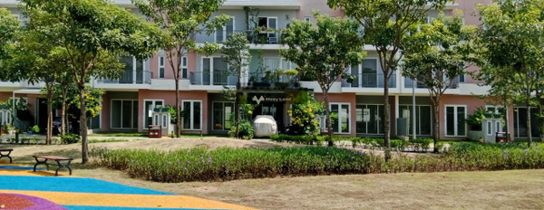 Ngay khu vực Dragon Village, bán liền kề vị trí đặt vị trí ở Phú Hữu, Quận 9 diện tích rộng rãi 90m2, nhà bao gồm 4 phòng ngủ-02