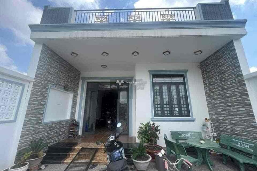 Bán nhà trong Bình Hưng Hòa, Bình Tân bán ngay với giá khoảng từ 1.55 tỷ có diện tích rộng 40m2, hướng Đông tổng quan nhà bao gồm 2 phòng ngủ-01