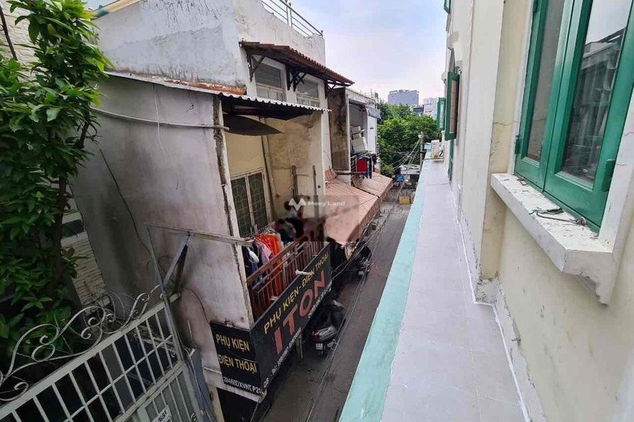 Cho thuê nhà có diện tích khoảng 25m2 vị trí đặt ngay tại Bình Thạnh, Hồ Chí Minh thuê ngay với giá vô cùng rẻ 8 triệu/tháng, trong nhà này 2 PN, 3 WC-01