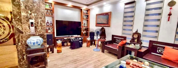 Giá 13 tỷ bán nhà diện tích rộng 70m2 tọa lạc ngay ở Phú Diễn, Hà Nội trong căn này thì có 6 phòng ngủ liên hệ chính chủ-03