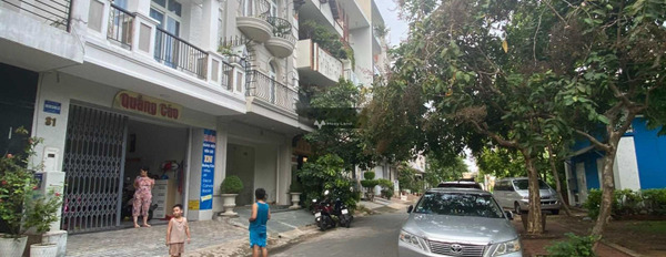 Bán nhà ở có diện tích rộng 120m2 giá bán cạnh tranh 16 tỷ vị trí mặt tiền tọa lạc ở Tân Thuận Đông, Quận 7-03