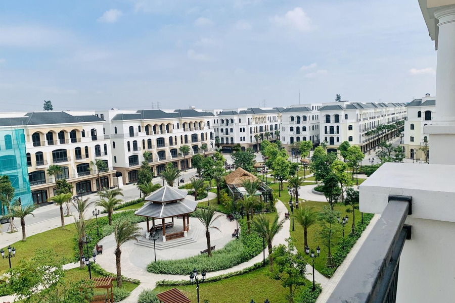 Vị trí nằm trên Văn Giang, Hưng Yên, bán biệt thự, bán ngay với giá khuyến mãi 6.2 tỷ diện tích thực 60m2 nhà bao mới-01