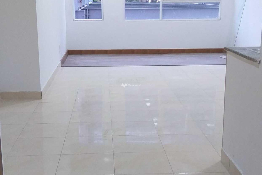 Diện tích 30m2, bán chung cư giá bán cực sốc chỉ 900 triệu mặt tiền nằm ngay Phường 13, Tân Bình, căn hộ tổng quan có tổng 1 PN, 1 WC tiện ích đầy đủ-01