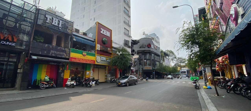 Bán nhà ở diện tích gồm 252m2 bán ngay với giá thực tế chỉ 69 tỷ vị trí mặt tiền gần Bùi Viện, Hồ Chí Minh