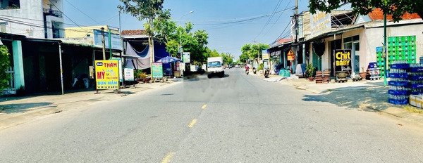 Trung tâm thị trấn Nam Phước đường QH 10.5m cạnh chợ KD sầm uất 680tr -02