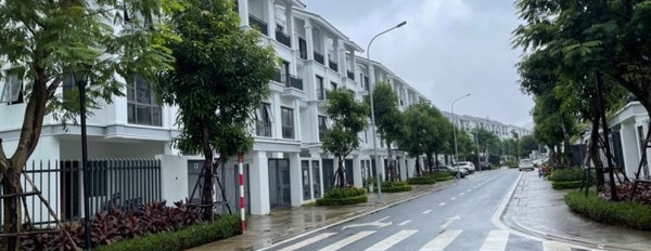 Lộ chính rộng 10 m vị trí thuận lợi nằm tại Phường Yên Sở, Hà Nội bán nhà bán ngay với giá hữu nghị từ 47 tỷ trong nhà bao gồm 5 PN-02