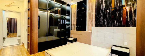 Có diện tích rộng 80m2 bán nhà mặt tiền nằm tại Đường Số 41, Quận 7 hướng Bắc ngôi nhà này có tổng 4 phòng ngủ 5 WC cảm ơn đã xem tin-02