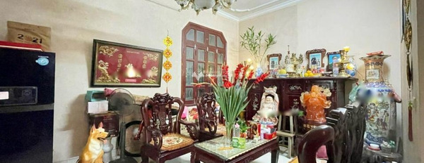 Giá khoảng 15 triệu/tháng, cho thuê nhà có một diện tích 80m2 vị trí nằm ngay ở Đàm Quang Trung, Long Biên vị trí siêu đẹp-03