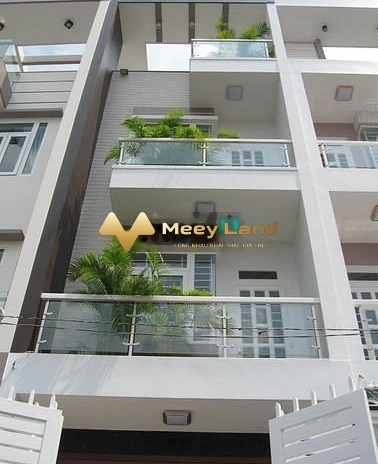 Bán nhà ở 400 m2, bán ngay với giá giao động từ 62 tỷ, vị trí mặt tiền ngay tại Quận 2, Hồ Chí Minh