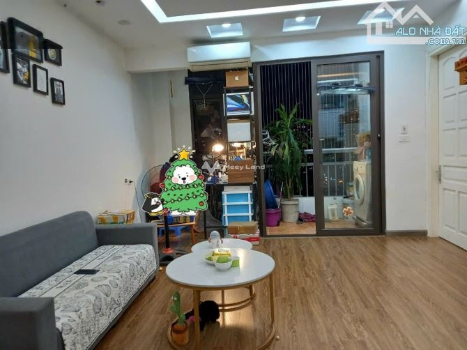 Ngay Lê Văn Lương, Hà Nội bán chung cư giá bán cực mềm 2.45 tỷ, trong căn hộ 2 phòng ngủ vị trí đắc địa-01