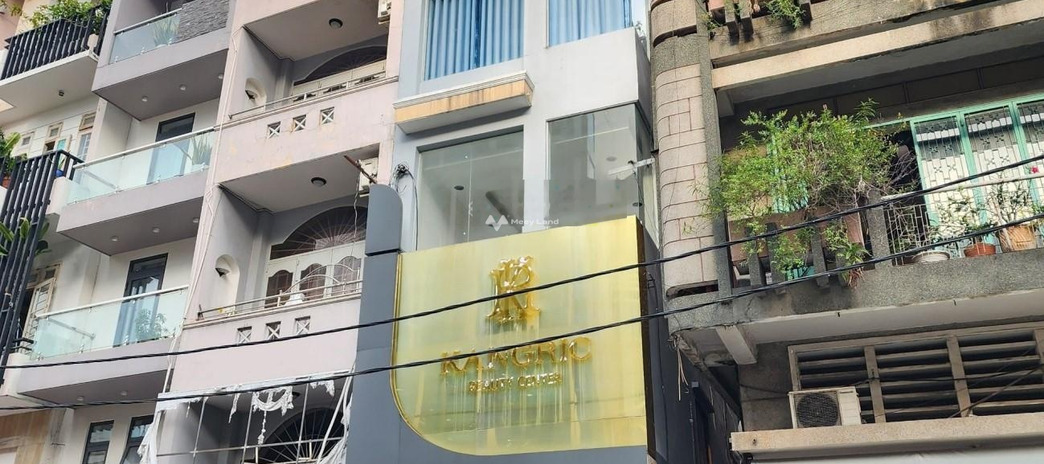 Vị trí đặt ở tại Trường Sơn, Hồ Chí Minh bán nhà giá bán 24 tỷ có diện tích 84.4m2 giá tốt nhất