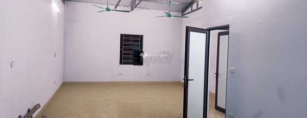 Diện tích rộng là 60m2, cho thuê nhà ở tọa lạc ngay trên Hà Đông, Hà Nội, trong ngôi nhà này 4 PN nói không với trung gian-03