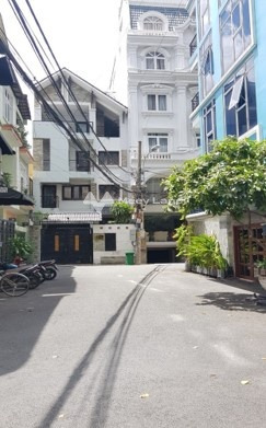 Chính chủ gửi bán căn biệt thự có sân rộng tuyệt đẹp hẻm vip 8m đường Lam Sơn, Phường 2, Tân Bình-01