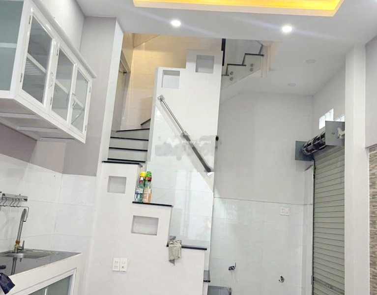 Nhà 2 PN bán nhà ở có diện tích 3999m2 bán ngay với giá cực rẻ từ 4 tỷ vị trí thuận lợi tọa lạc gần Quận 10, Hồ Chí Minh, hướng Nam-01