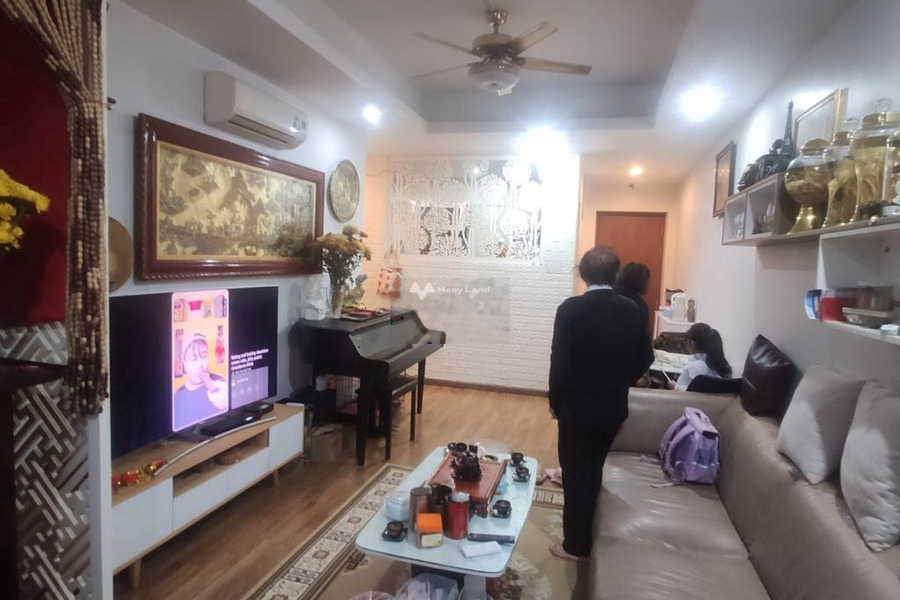 Tổng quan trong ngôi căn hộ có 3 PN, bán căn hộ vị trí tiện lợi ngay tại Pháp Vân, Hà Nội, trong căn hộ 3 phòng ngủ, 2 WC hỗ trợ pháp lý-01