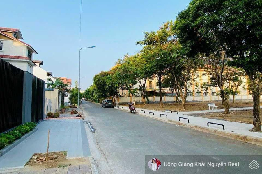 Chính chủ cần bán nền biệt thự 8x25m, KDC Khang Điền, Quận 9. Giá chỉ 62 tr/m2 rẻ nhất thị trường -01