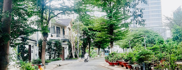 Giá sốc khu dân cư Tân Phong sau SC VivoCity Quận 7, diện tích 90m2, giá 2,3 tỷ, sổ hồng riêng thổ cư 100%-02