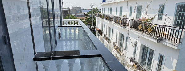 Nhà gồm 4 phòng ngủ bán nhà bán ngay với giá quy định chỉ 830 triệu diện tích rộng 40m2 mặt tiền tọa lạc ngay trên Bình Chánh, Hồ Chí Minh-03