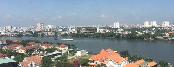 Có diện tích chung 145m2, bán chung cư vị trí thuận lợi ngay ở Quận 2, Hồ Chí Minh, tổng quan ngôi căn hộ này 3 phòng ngủ, 3 WC, có chỗ để xe-02