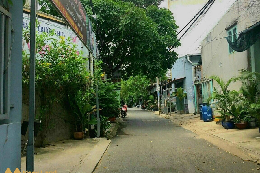 Bán dãy nhà trọ mặt tiền đường 11, Tăng Nhơn Phú B, diện tích 98m2 , giá 6 tỷ-01