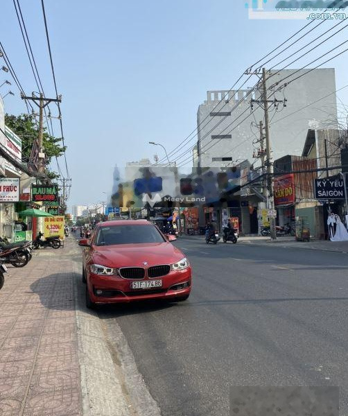 Vị trí mặt tiền nằm trên Nguyễn Xí, Hồ Chí Minh bán nhà bán ngay với giá thỏa thuận 35 tỷ nhà có tất cả 6 PN 4 WC-01