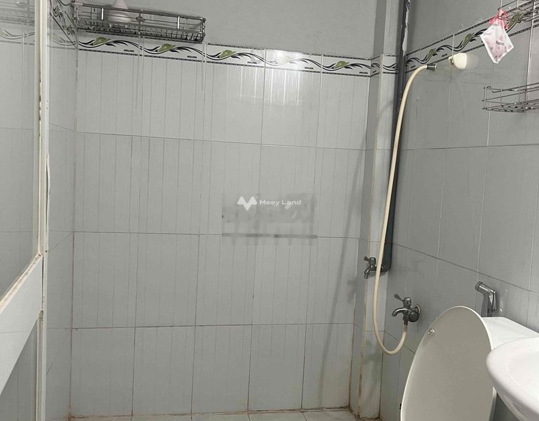 Có diện tích thực là 21m2, cho thuê nhà ở tọa lạc tại Phạm Hùng, Bình Hưng, trong nhà tổng quan gồm có 1 phòng ngủ, 2 WC lh ngay kẻo lỡ-01