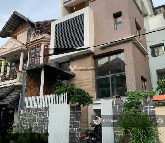 Tổng quan trong nhà có 4 phòng ngủ, bán nhà ở diện tích khoảng 136m2 giá bán đặc biệt chỉ 27.4 tỷ vị trí tại Nguyễn Thị Nhỏ, Hồ Chí Minh