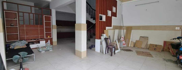 Bán nhà biệt thự 4 tầng Tạ Quang Bửu quận, ngang 8,2mx12,5m, 93m2, chỉ 8,95 tỷ-02
