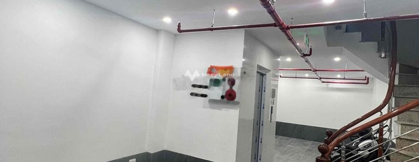 Bán nhà tọa lạc trên Đê La Thành, Ba Đình bán ngay với giá cực sốc chỉ 13.5 tỷ diện tích rộng 58m2, hướng Nam tổng quan gồm có 10 PN-03