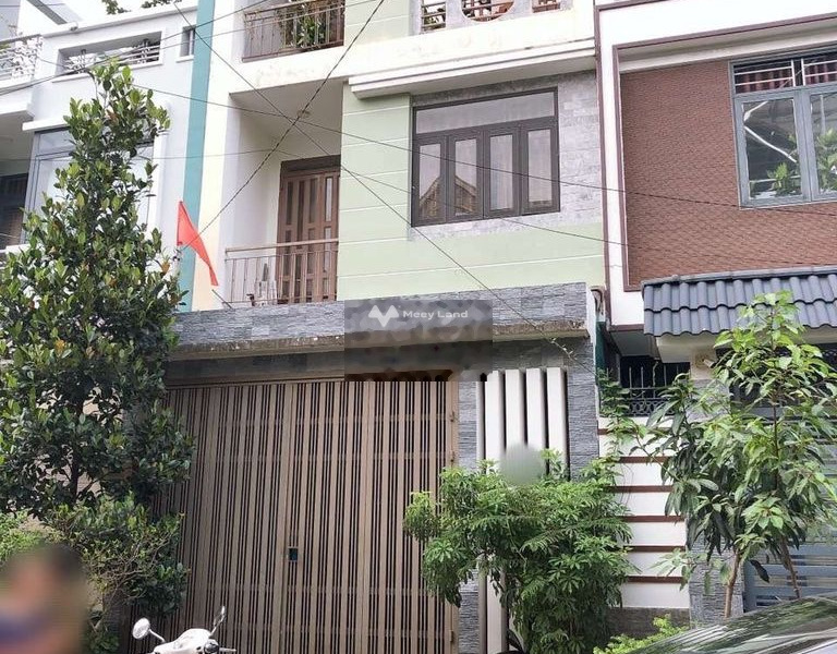 Có diện tích tổng 90m2, cho thuê nhà ở tọa lạc gần Hiệp Bình Chánh, Hồ Chí Minh, ngôi nhà có tất cả 3 PN, 4 WC vị trí siêu đẹp-01