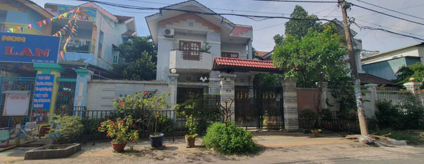 Diện tích 250m2, bán biệt thự nằm ngay bên trong Bình Tân, Hồ Chí Minh, trong nhà bao gồm có 4 phòng ngủ, 3 WC lh xem trực tiếp-02