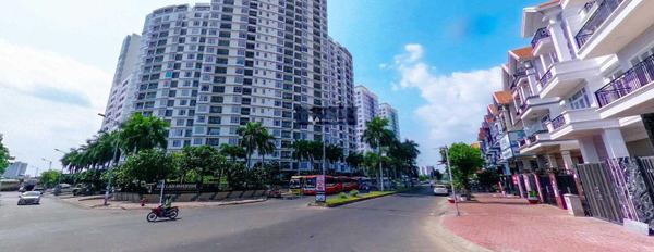 Cho thuê nhà, thuê ngay với giá 290 triệu/tháng tổng diện tích là 200m2 vị trí thuận tiện ngay tại Nguyễn Thị Thập, Tân Hưng-03