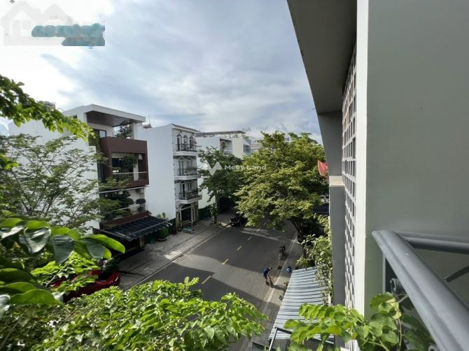 DT 100m2, bán biệt thự tọa lạc ngay ở Nha Trang, Khánh Hòa, hướng Tây Nam, trong nhà này gồm 6 phòng ngủ, với chiều ngang lộ 17 m vị trí tốt-01