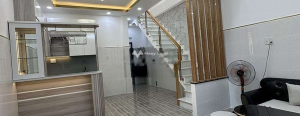 Diện tích chuẩn 50m2 bán nhà vị trí đẹp nằm tại Quận 6, Hồ Chí Minh trong căn này bao gồm 3 phòng ngủ 2 WC liên hệ ngay để được tư vấn-03