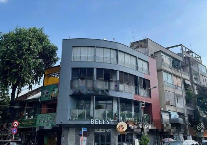 Kẹt bank bán gấp nhà mặt tiền Bà Huyện Thanh Quan, 10x15m, 4 tầng, HĐT: 150 tr/th, giá chỉ 63 tỷ 