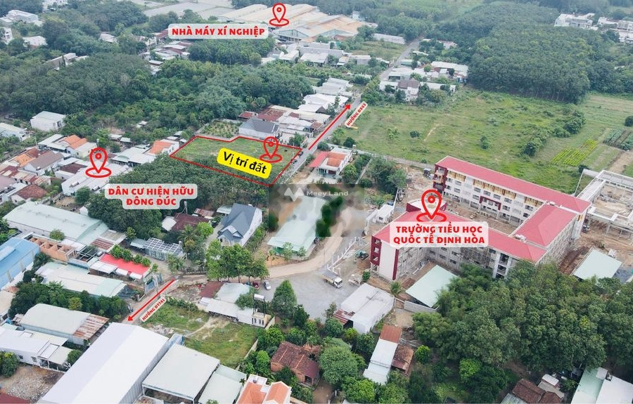 Giá bán liền từ 1.2 tỷ, Bán đất Có tổng diện tích 100m2 mặt tiền nằm ngay trên Nguyễn Văn Thành, Thủ Dầu Một liên hệ chính chủ-01