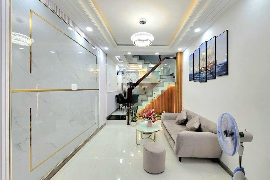 Nhà gồm 3 phòng ngủ bán nhà giá bán đề xuất chỉ 2.48 tỷ có diện tích chung là 29.6m2 vị trí thuận lợi gần Phường 1, Hồ Chí Minh-01