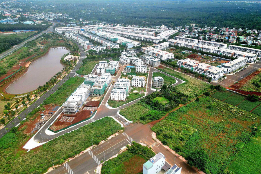 Bán biệt thự, bán ngay với giá thị trường 12.8 tỷ diện tích tổng 257m2 vị trí mặt tiền tọa lạc ở Tân An, Đắk Lắk-01