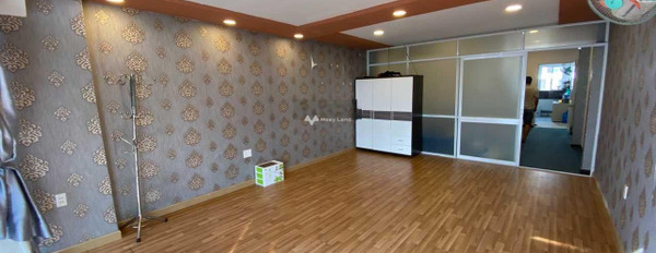 Giá khoảng 35 triệu/tháng, cho thuê nhà diện tích rộng lớn 75m2 Nằm ngay trên Phường 22, Hồ Chí Minh, căn này gồm có 5 PN, 4 WC cực kì sang trọng-03