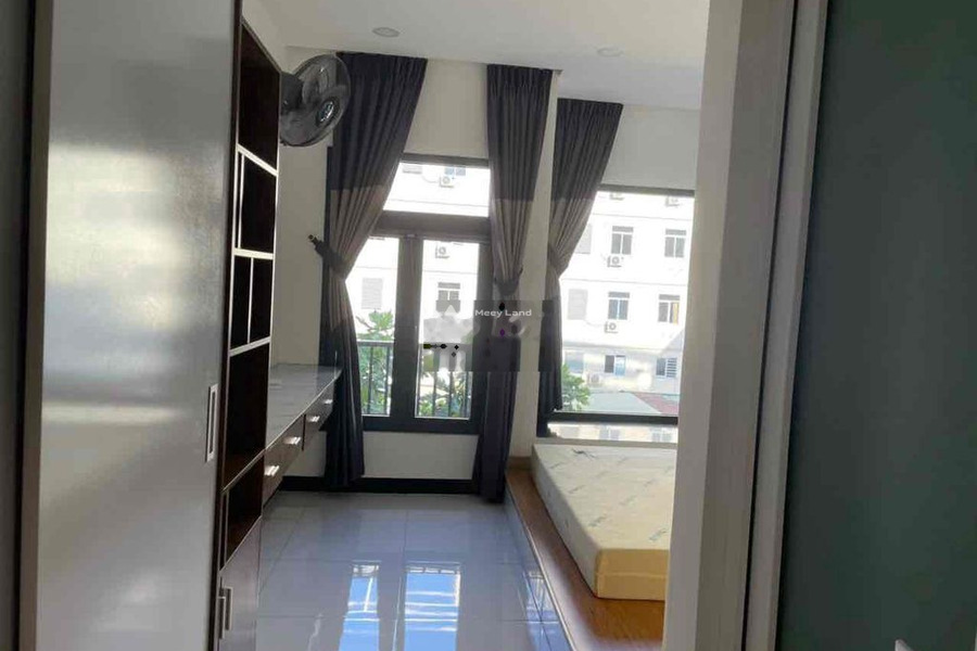 Có diện tích chính 48m2, cho thuê nhà ở vị trí đặt tọa lạc ngay ở Đường Số 1, Tân Phú, căn nhà này 4 phòng ngủ, 4 WC giấy tờ nhanh chóng-01