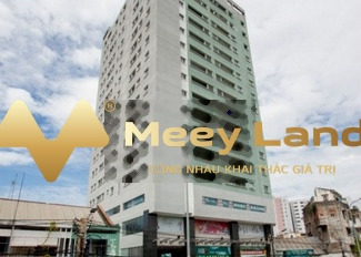 Cho thuê căn hộ vị trí đặt vị trí ngay trên Nguyễn Biểu, Quận 5, giá thuê ưu đãi từ 9.5 triệu/tháng có dt chuẩn 67m2-03