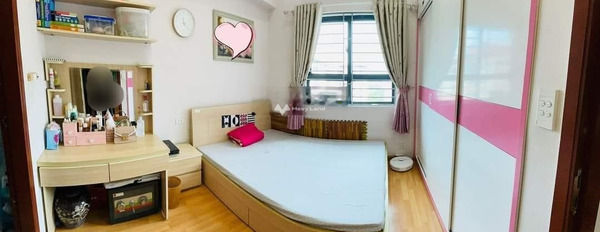 Chung cư 2 PN, bán căn hộ hướng Đông mặt tiền nằm ngay tại Hoàng Mai, Hà Nội, ngôi căn hộ này bao gồm 2 phòng ngủ, 2 WC liên hệ liền-03