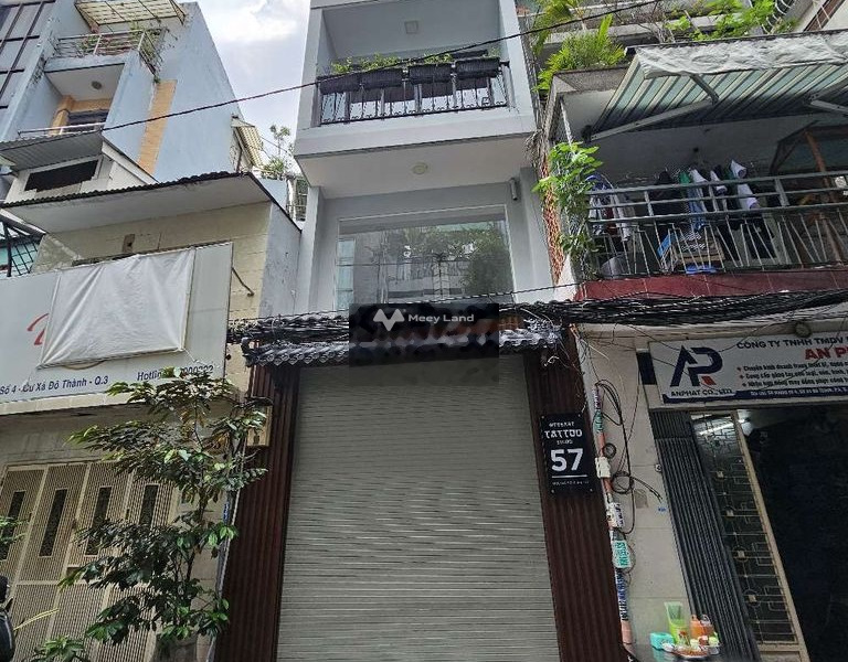 Vị trí thuận lợi ngay ở Quận 3, Hồ Chí Minh cho thuê nhà thuê ngay với giá đàm phán chỉ 25 triệu/tháng, nhà này có 3 phòng ngủ, 3 WC-01