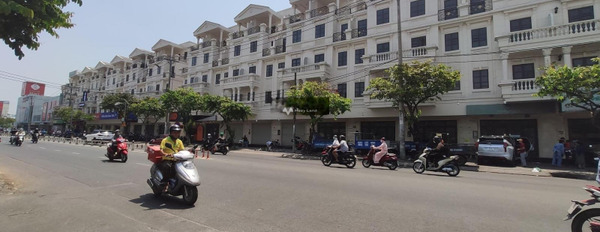 Nhà nhìn chung có tổng 3 PN bán nhà giá bán cực tốt chỉ 4.8 tỷ có diện tích chính 50m2 vị trí đẹp ngay ở Nguyễn Văn Lượng, Phường 16-03