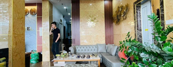 Bán nhà vị trí nằm ngay ở Ngọc Khánh, Hà Nội bán ngay với giá siêu tốt 56 tỷ diện tích gồm 110m2-03