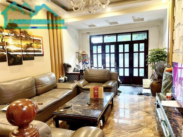 Hoàng Cầu, Hà Nội, bán biệt thự, bán ngay với giá siêu mềm từ 28 tỷ có một diện tích là 63m2, ngôi nhà có tổng 6 phòng ngủ không lo ngập nước-01