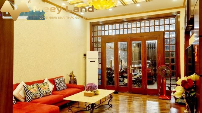 Với dt rộng 68 m2, cho thuê nhà ở vị trí thuận lợi nằm trên Minh Khai, Hai Bà Trưng, trong nhà này 4 phòng ngủ, mặt lộ rộng 3 mét nhà kiên cố-01