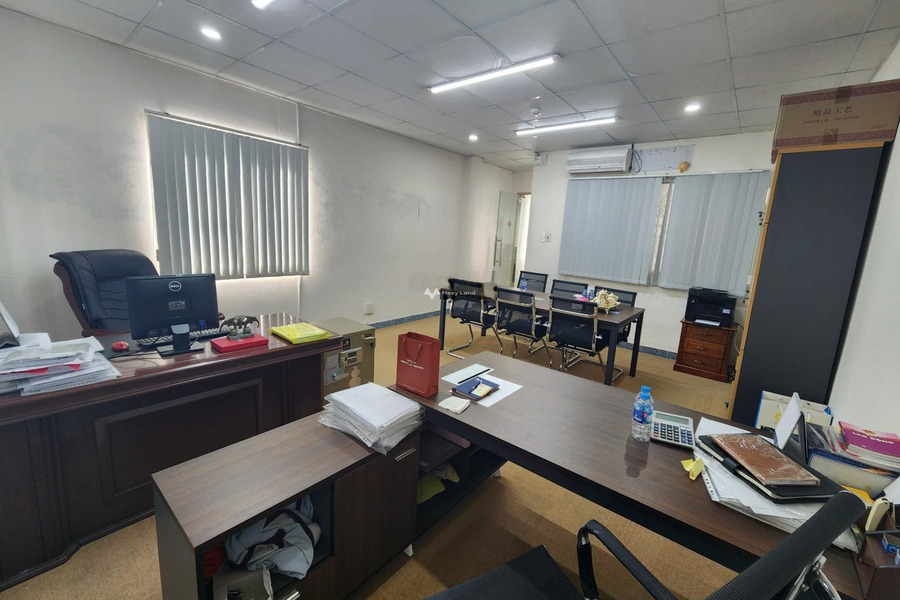 Cho thuê sàn văn phòng giá 17,2 triệu/tháng ngay trung tâm Quận 3, Hồ Chí Minh-01